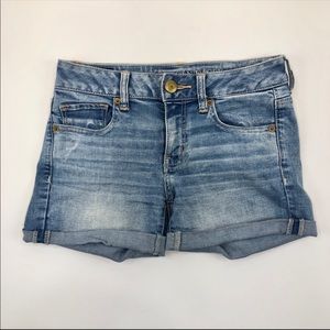 American Eagle Midi shorts